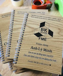 Sổ bìa gỗ - khắc tên khắc hình theo yêu cầu