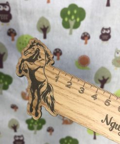 GIÁ CỰC RẺ] - Thước gỗ học sinh khắc tên theo yêu cầu - Hình con ngựa khỏe khoắn - Free khắc tên
