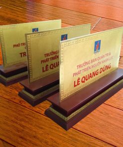 [Xưởng In] Biển Chức Danh Đế Gỗ Cho Hội Nghị